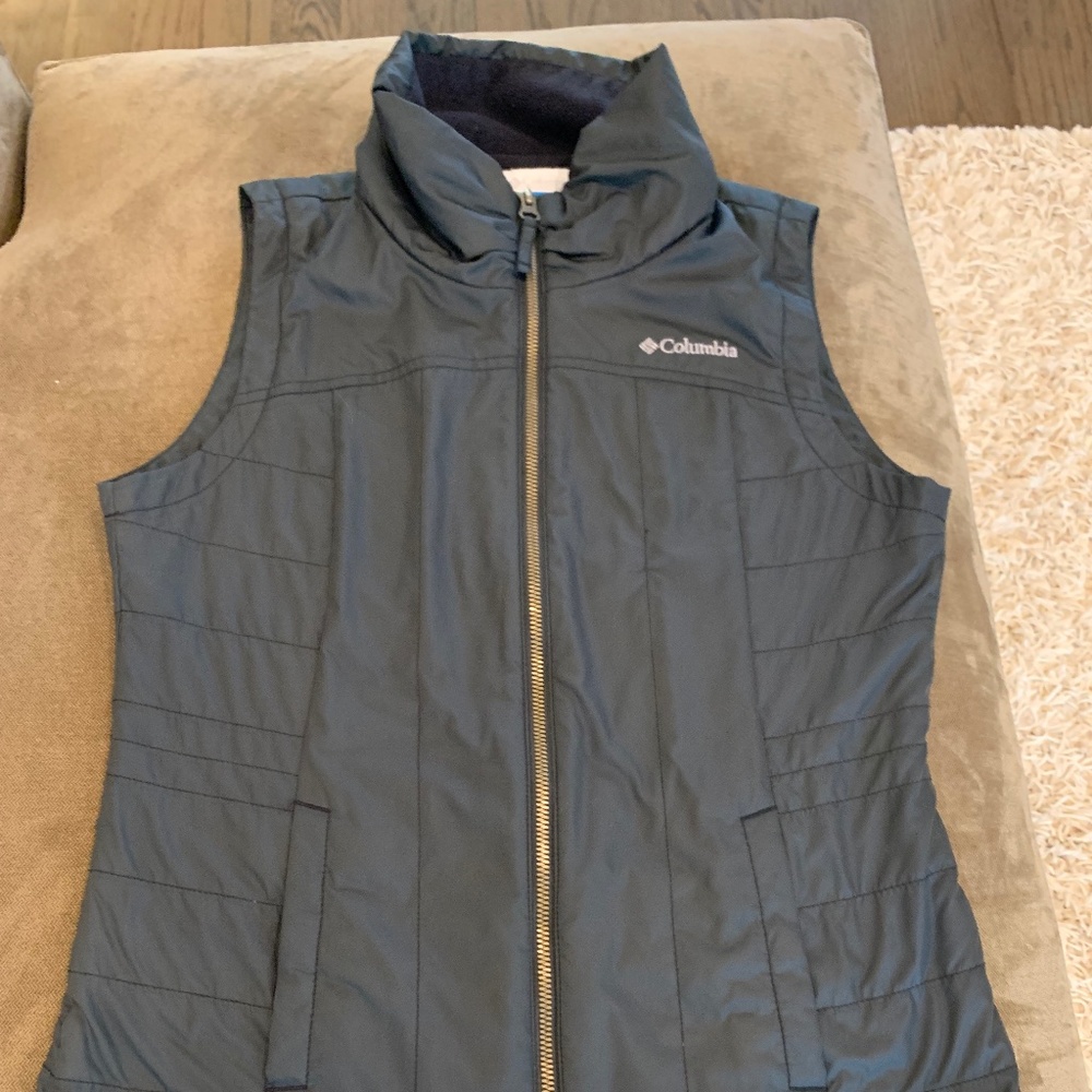 Columbia lightweight puffer black full zip vest Womens Size Small